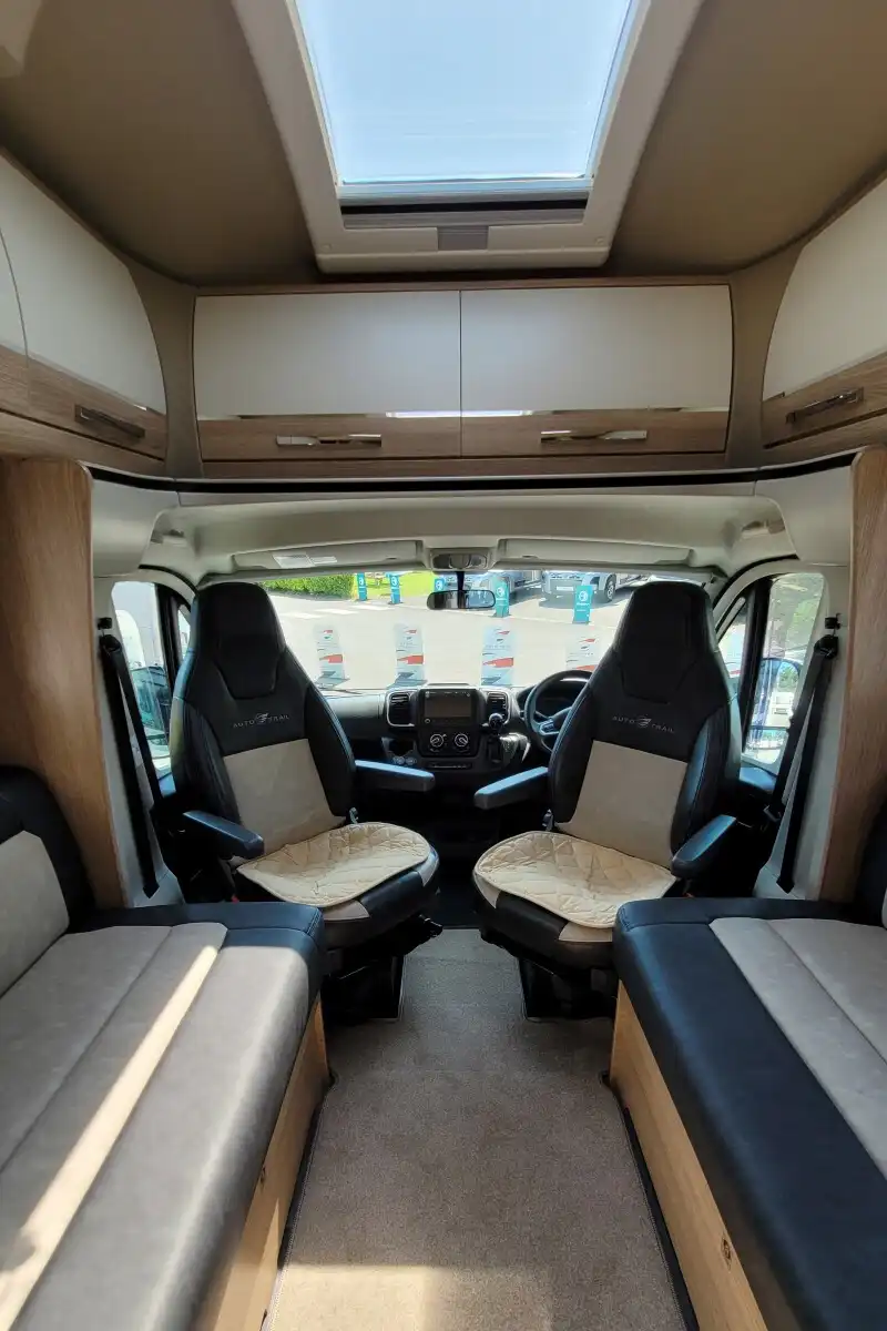 72C7E6 16 Autotrail Delaware WJ24VGM