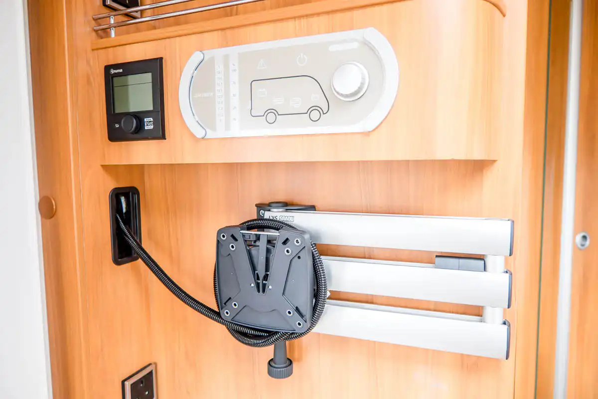 73CF5E 30 2017 Hymer ML630 WA17PWF