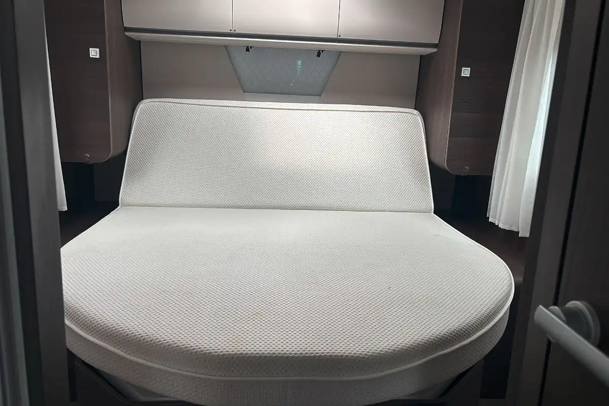 74778E 18 Adria Coral Supreme 670DC WA21GUU