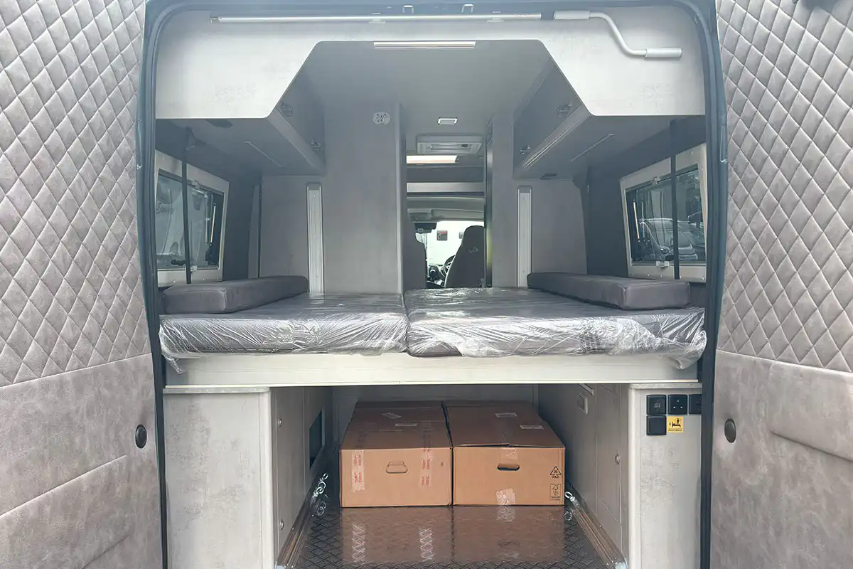 74EDF6 04 2025 MegaMobil MegaSport 640 Hubbett