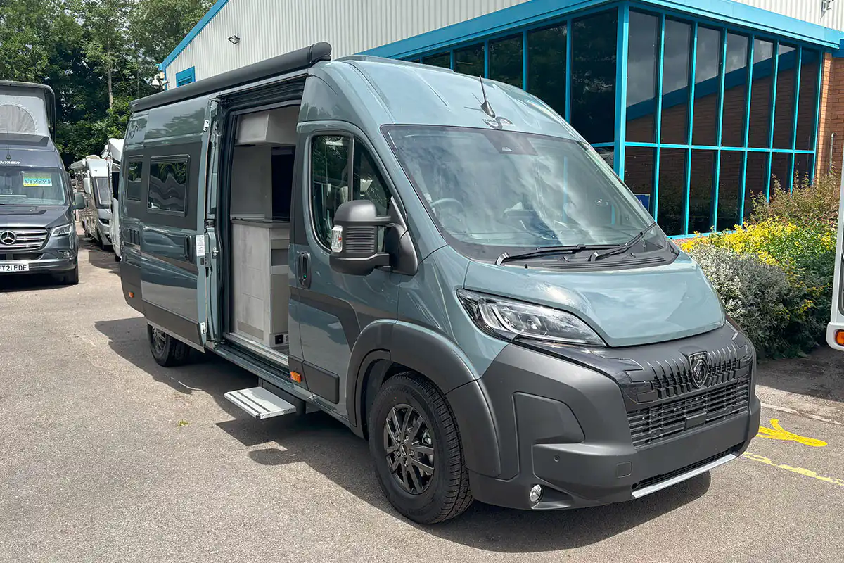 74EDF6 07 2025 MegaMobil MegaSport 640 Hubbett
