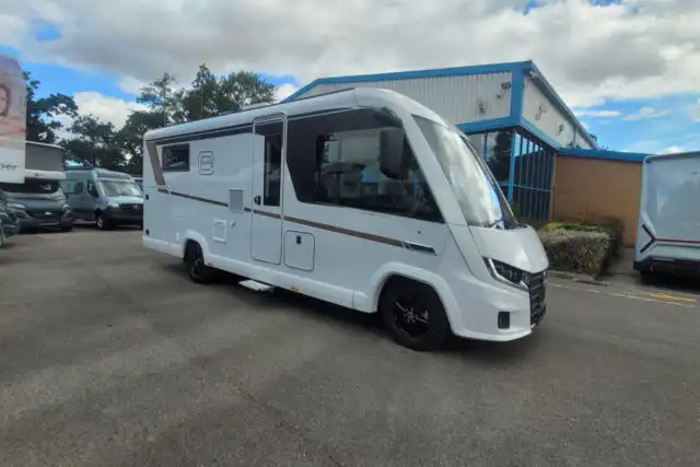 75C7E2 02 Carthago C2 Tourer I148RB QB K TN385425