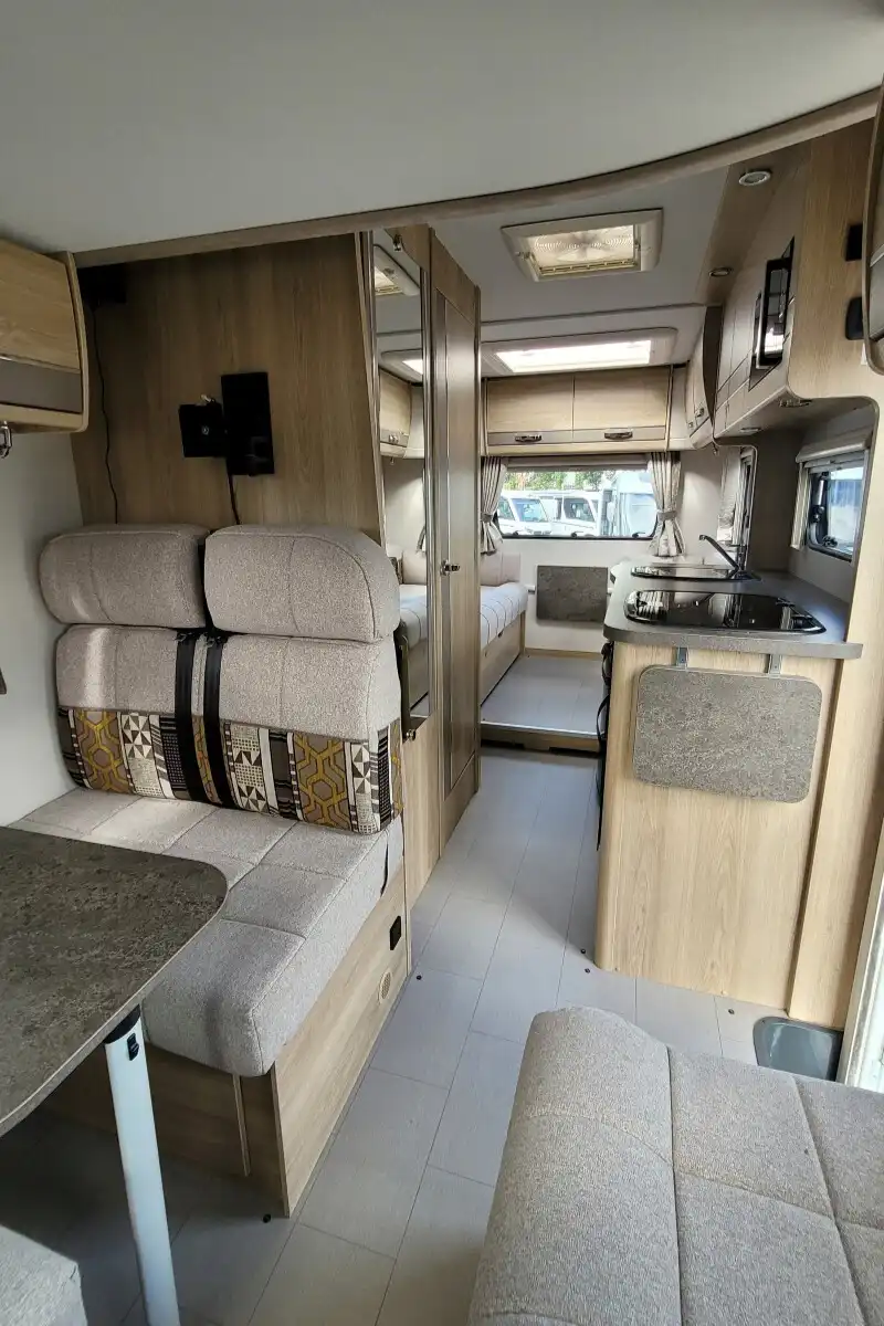 75FFB6 17 Elddis Evolution196 FX68XAF