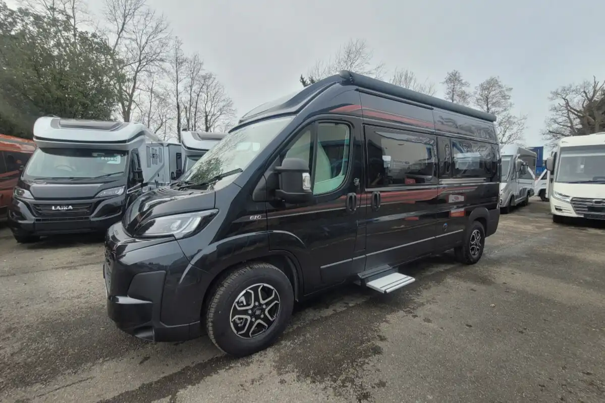 76727A 07 Autotrail VLine610Sport SG064034