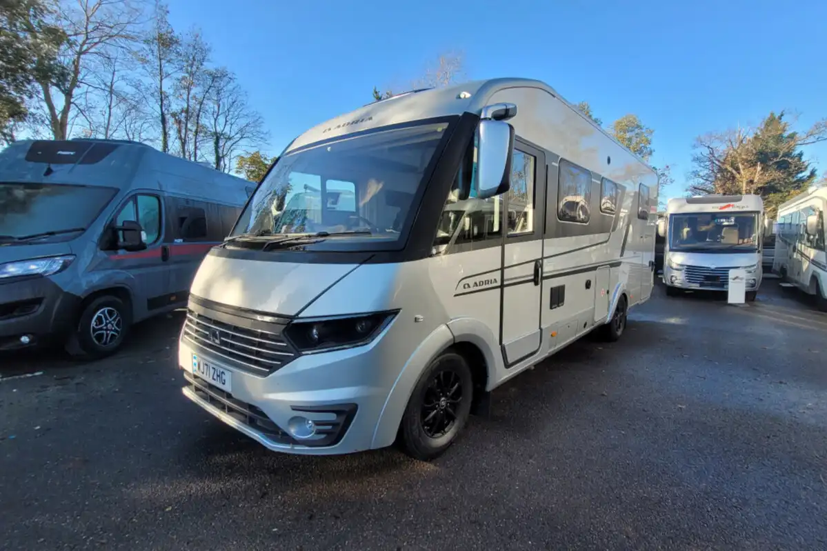 7684DE 08 Adria SonicSupreme710SL WJ71ZHG