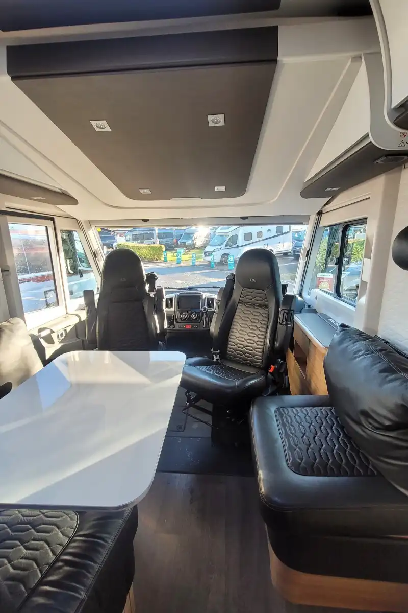 7684DE 11 Adria SonicSupreme710SL WJ71ZHG