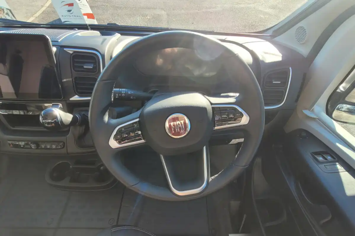 769696 09 Pilote V633M WK73BBN