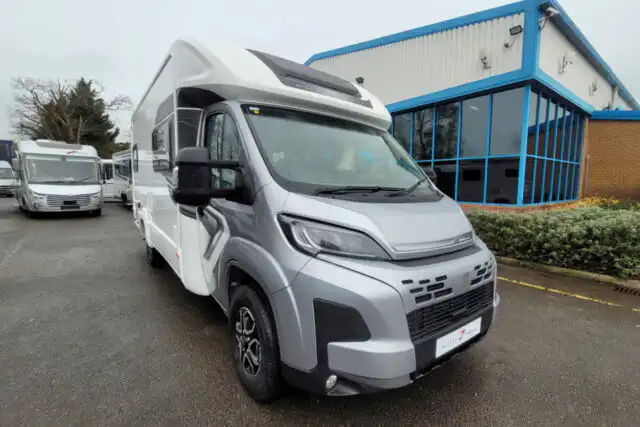 76B0B6 01 Autotrail Imala736 SMC16154