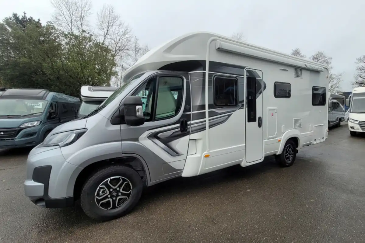 76B0B6 07 Autotrail Imala736 SMC16154