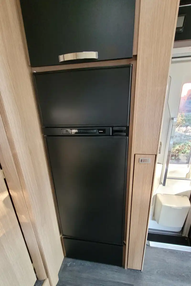 77082A 21 Autotrail Comanche WG25MFP