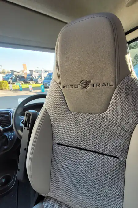 77A526 10 Autotrail Imala736G SMC21447