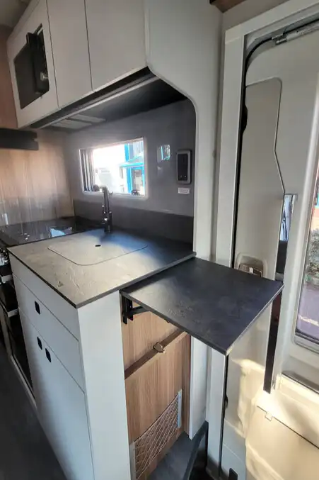 77A526 19 Autotrail Imala736G SMC21447