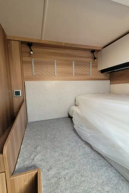 77A526 29 Autotrail Imala736G SMC21447