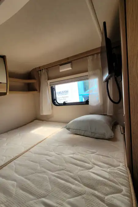 77B71E 24 Autotrail Imala736GHiLine WJ23XNH