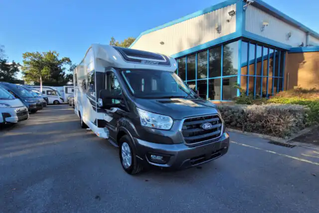 77DC42 01 Swift Voyager 584 RDTS32167 1