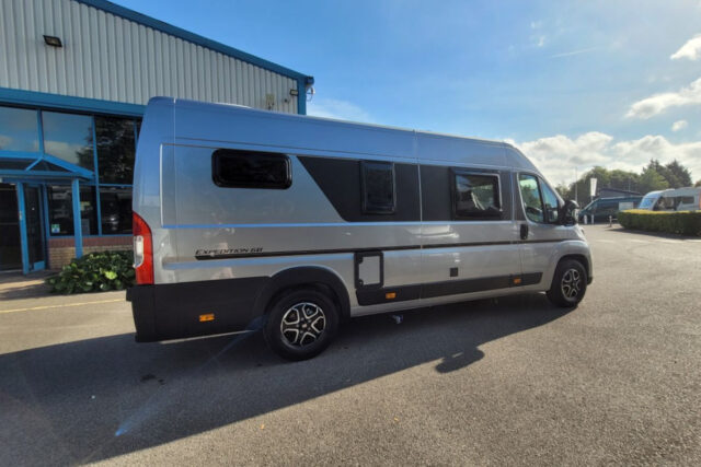 77F996 03 Autotrail Expedition 68 TG053654