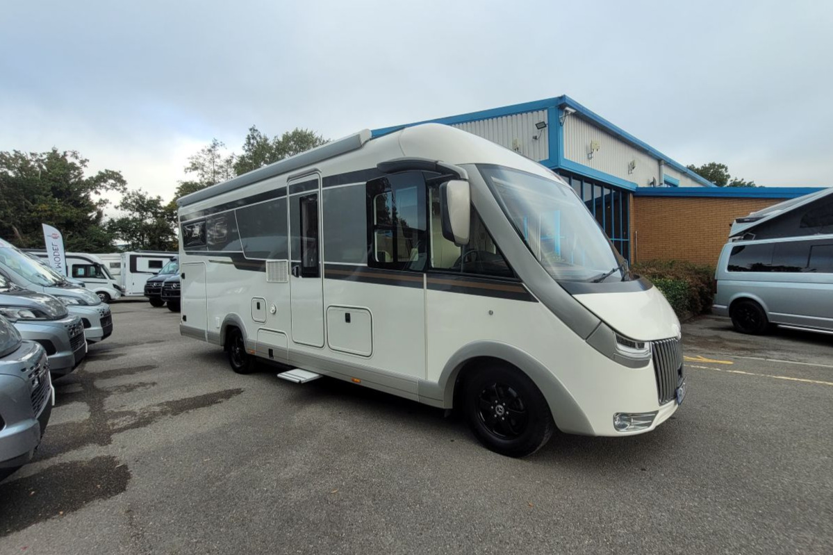 78563A 02 Carthago Chic C Line I4.9LE HX73BSV