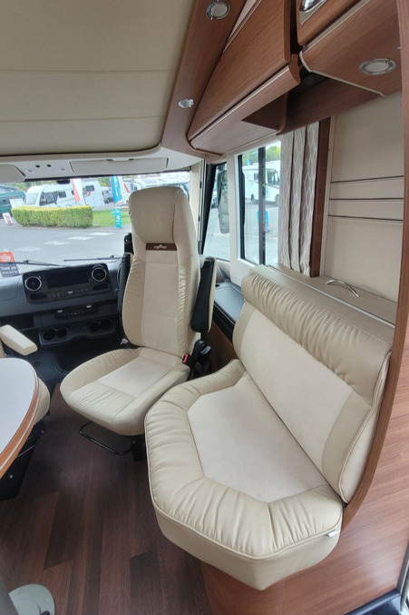 78563A 09 Carthago Chic C Line I4.9LE HX73BSV