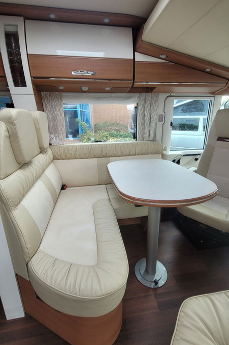 78563A 10 Carthago Chic C Line I4.9LE HX73BSV