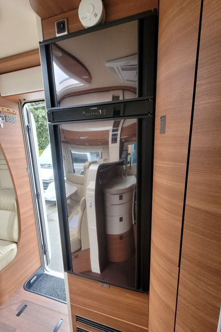 78563A 19 Carthago Chic C Line I4.9LE HX73BSV
