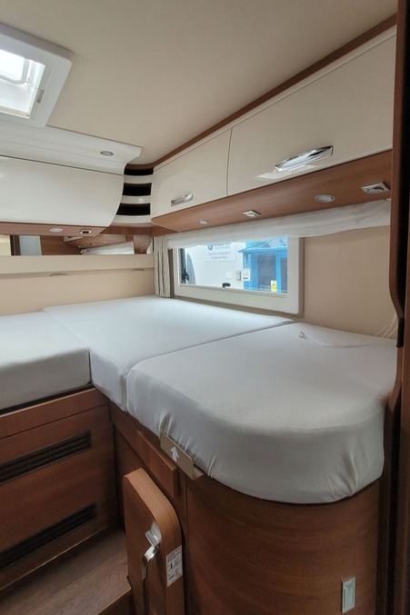78563A 25 Carthago Chic C Line I4.9LE HX73BSV