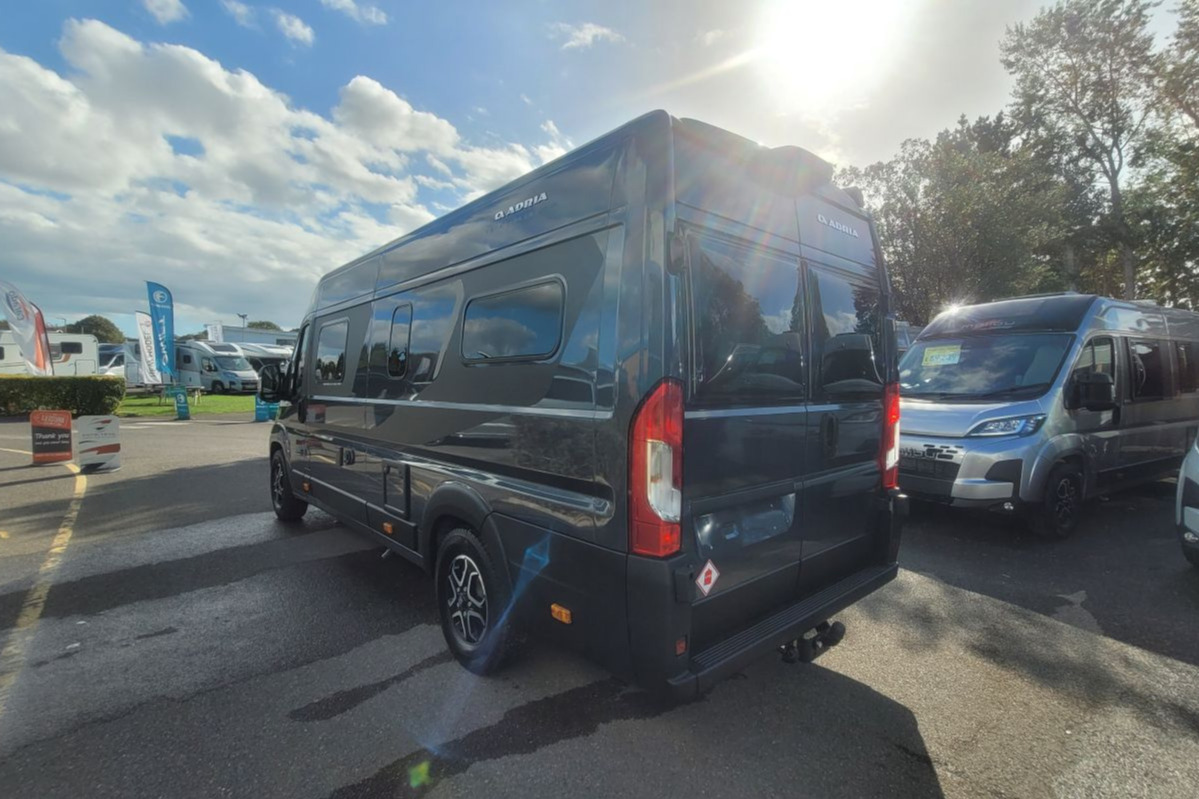 78B602 05 Adria Twin Supreme 640SLB TMD27532