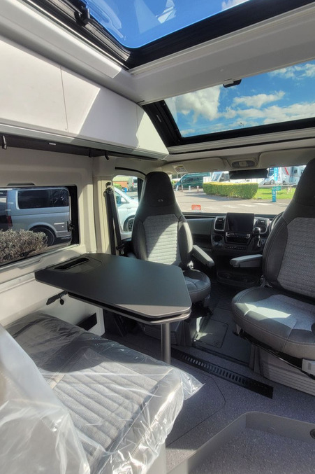 78B602 14 Adria Twin Supreme 640SLB TMD27532