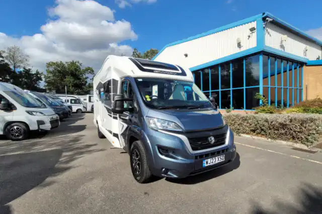 78F76E 01 Swift Escape640 WJ23XSD
