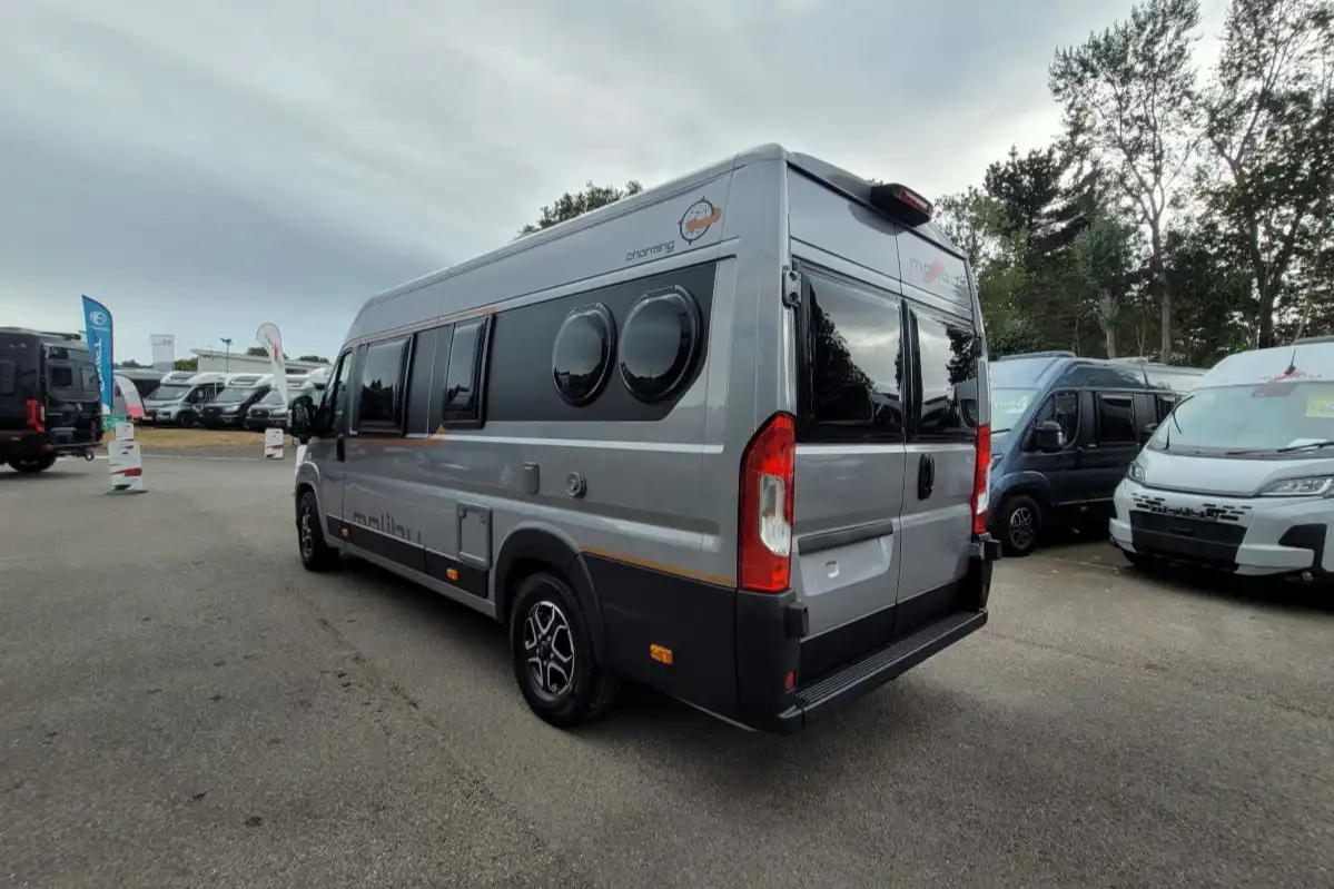 791486 05 Malibu Van Diversity GT Skyview 640 Le K TMC69930
