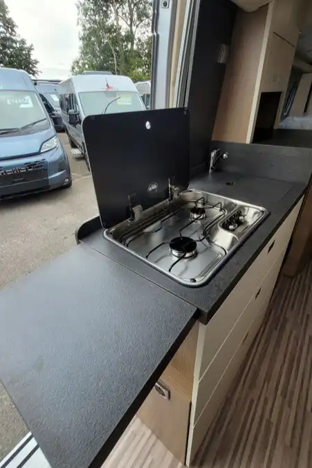 791486 14 Malibu Van Diversity GT Skyview 640 Le K TMC69930