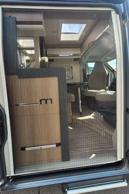 79158A 16 Malibu Van Compact 540DB TMC87384