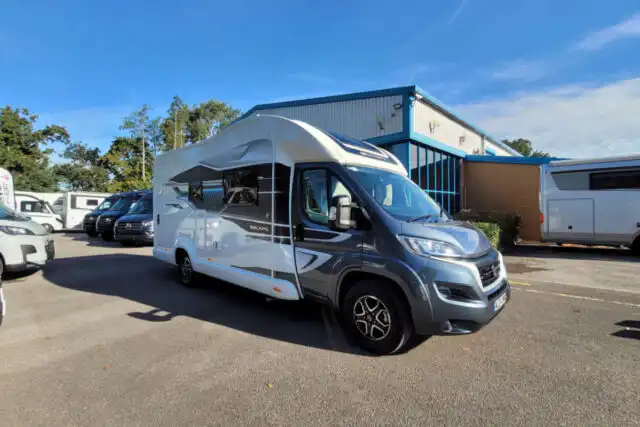 794112 02 Swift Escape640 WJ24VMW