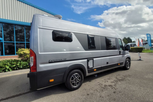 794F56 03 Autotrail Expedition 68 TMD12009