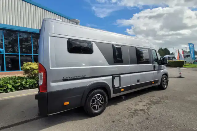 794F56 03 Autotrail Expedition 68 TMD12009