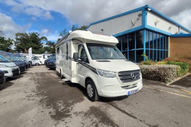 7958A2 01 Carthago C Tourer T 150 Qb LV23WVZ