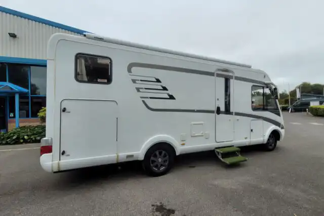 7966DE 03 Hymer B Class Premium Line 588 WL66HKB