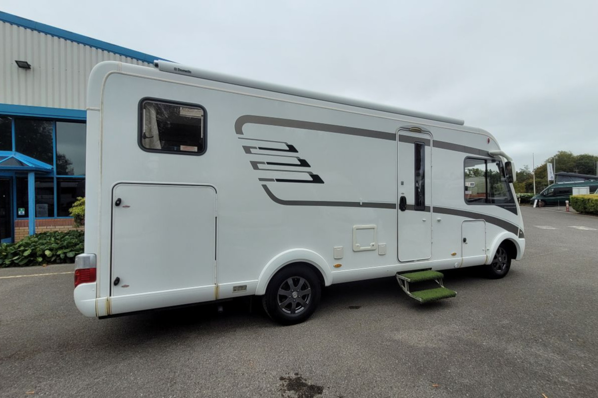 7966DE 03 Hymer B Class Premium Line 588 WL66HKB