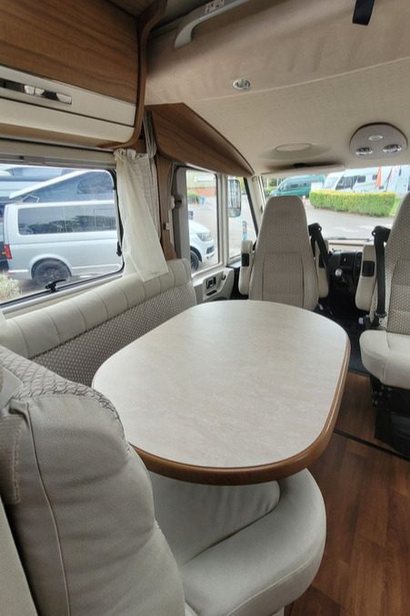 7966DE 13 Hymer B Class Premium Line 588 WL66HKB