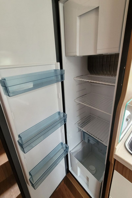 7966DE 22 Hymer B Class Premium Line 588 WL66HKB