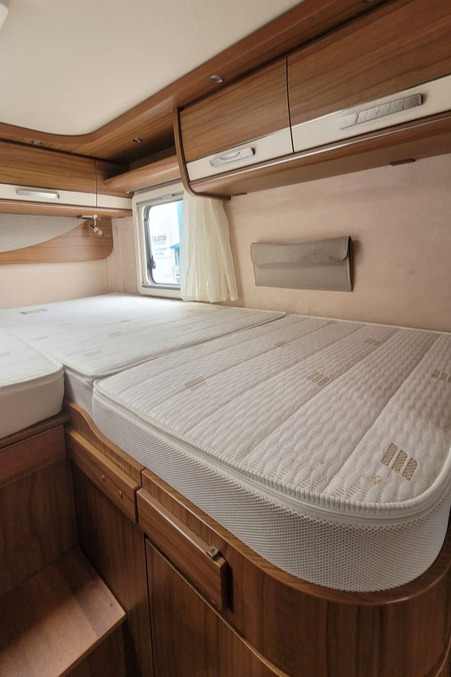7966DE 26 Hymer B Class Premium Line 588 WL66HKB