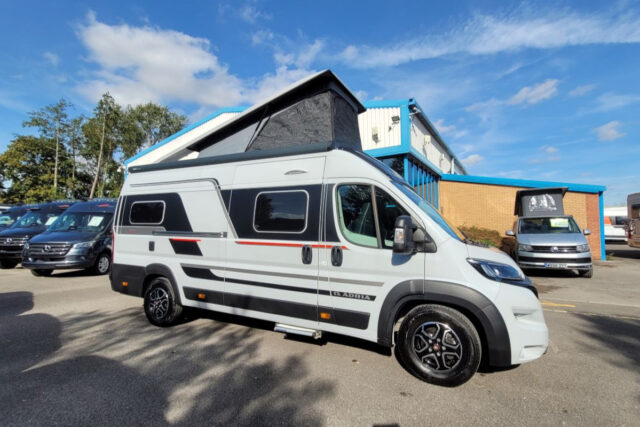 79710E 02 Adria Twin Sports 640 SGX RY73SNX
