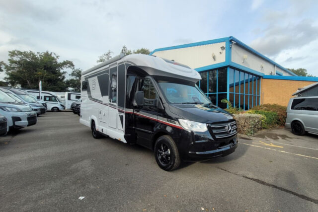 79988A 01 Carthago Chic C Line T 4.9 LE VN391924