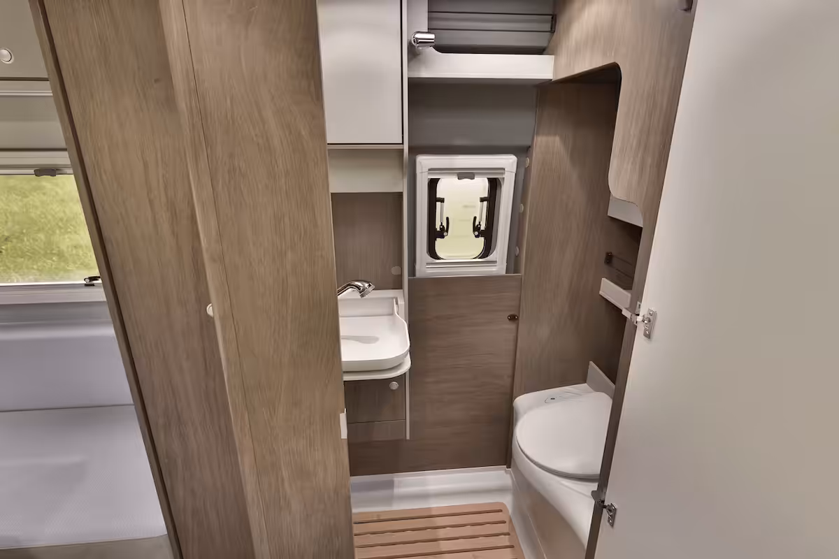 Carado CV Series Interior 2