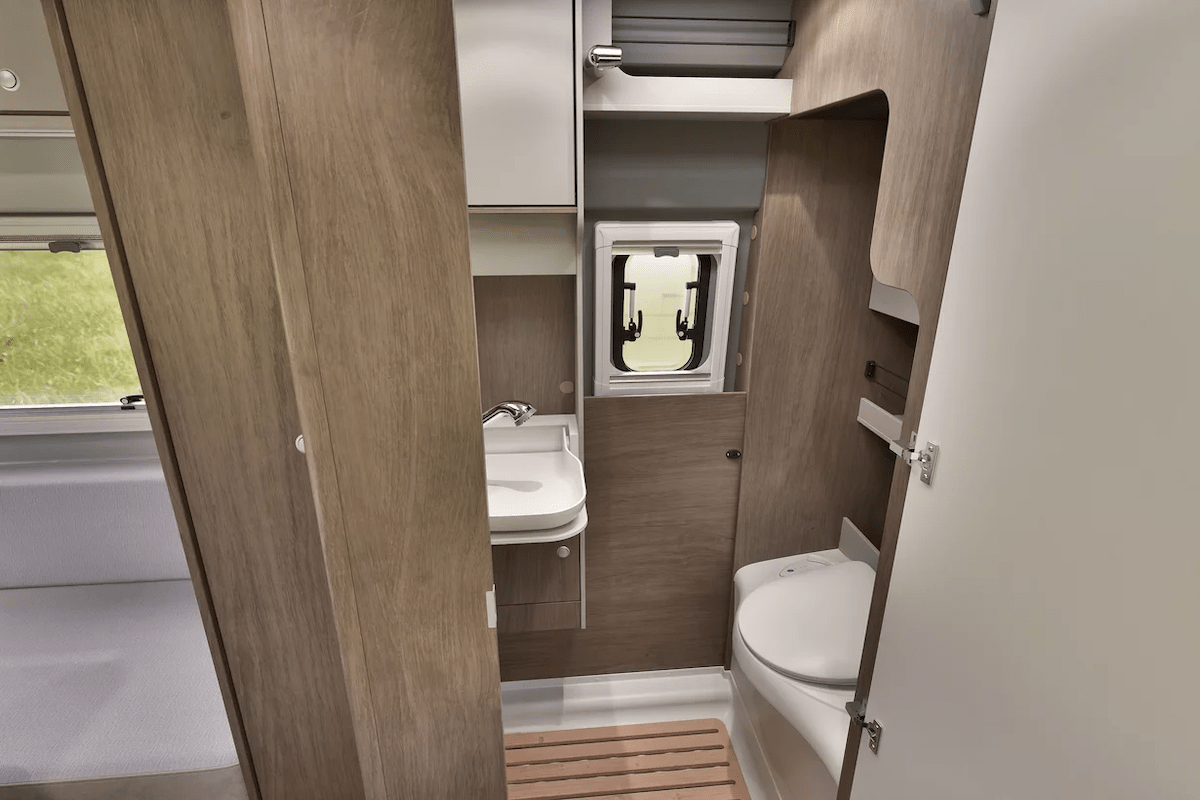 Carado CV Series Interior 2