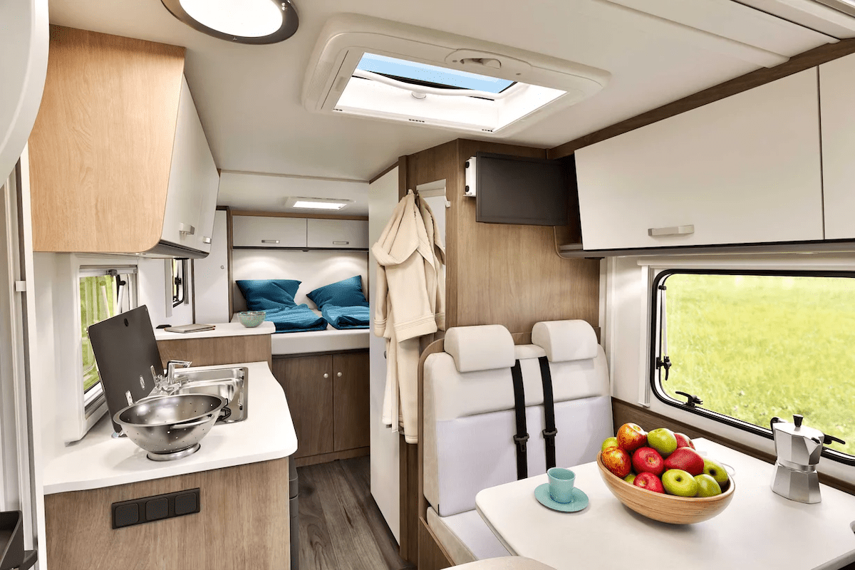 Carado V Series Interior 1