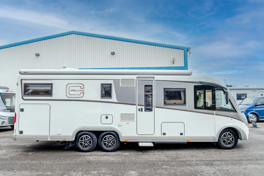 6D2AE2 02 2021 Carthago Chic C Line I59 XL LE V2