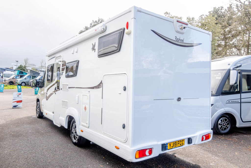 704CD2 03 2019 Elddis Raphael YJ19FCC