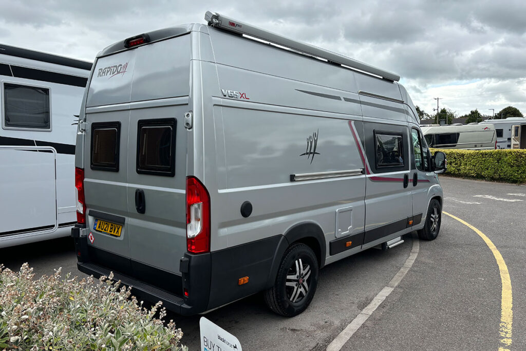 71A69A 02 2021 Rapido V65 XL 