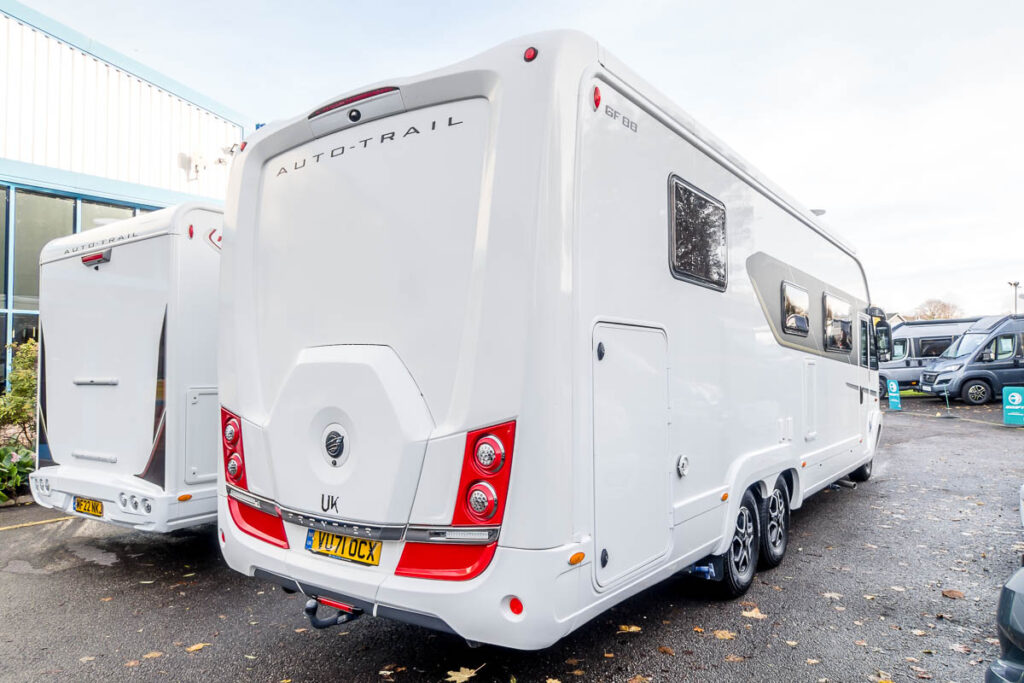 71C42E 02 2021 Autotrail GF88 VU71OCX