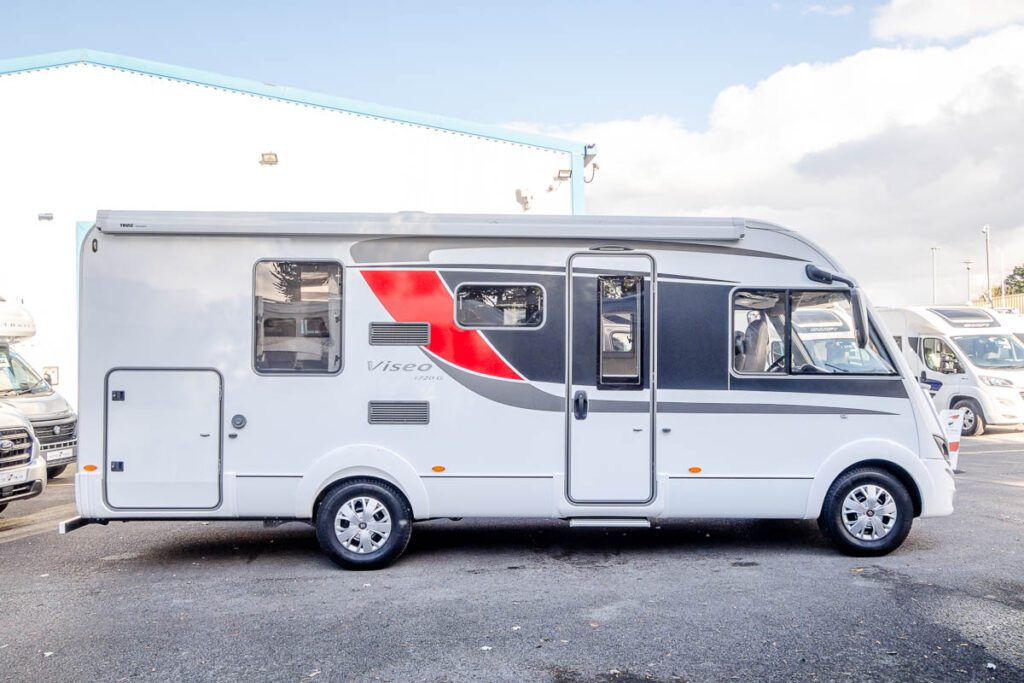 7210EE 03 2017 Burstner Viseoi720g KF66LSO